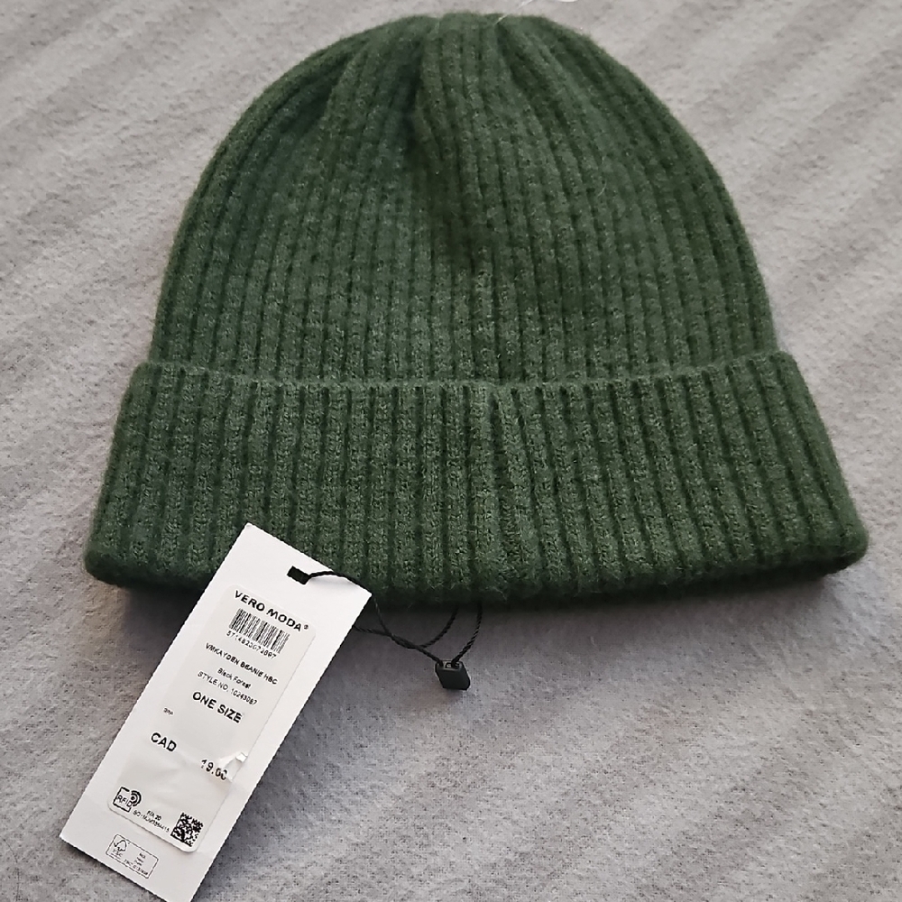 Vero Moda Green Beanie